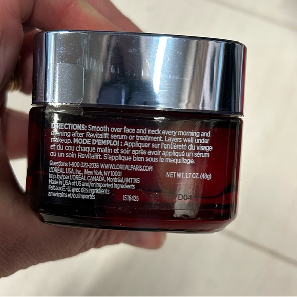 Loreal Paris Revitalift Triple Power Anti‎ Aging Moisturizer Hyaluronic Acid 1.7 - Picture 7 of 7